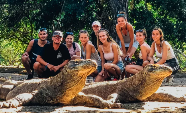 Worldwide adventure travel & backpacking tours