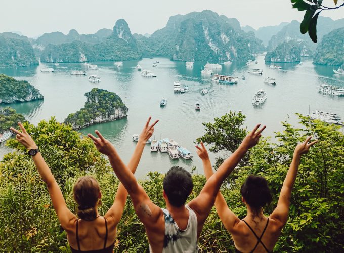 Worldwide adventure travel & backpacking tours